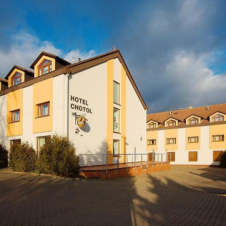 Hotel Chotol Horoměřice Zewnętrze zdjęcie